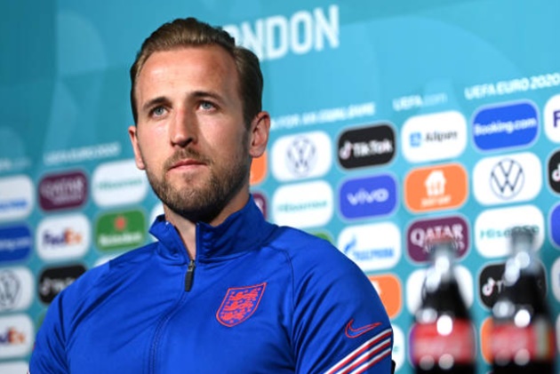Kane – who has a deal with coke defended the sponsors - Bóng Đá