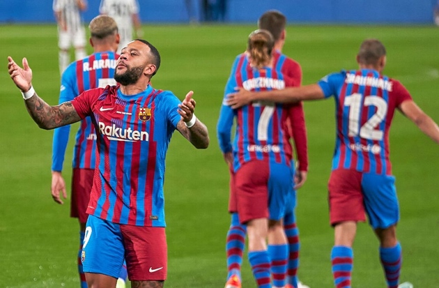 Samuel Umtiti skips Gamper Trophy celebrations after Barcelona fans BOO star and blame him and Coutinho for Messi exit - Bóng Đá