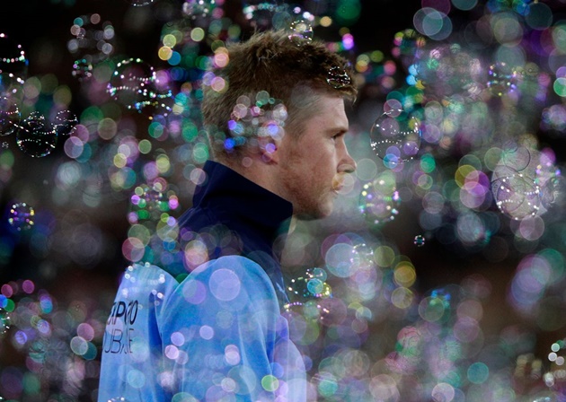De Bruyne bị West Ham phong tỏa.