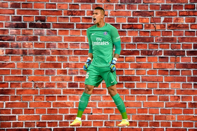 Thủ thành được West Ham mượn từ Paris Saint-Germain - Alphonse Areola đã có ngày thi đấu xuất sắc với không ít lần chặn đứng các nỗ lực dứt điểm phía các vị khách.