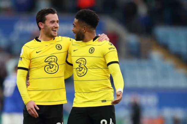 Chelsea boss Thomas Tuchel believes the absence of wingbacks Reece James and Ben Chilwell has affected Lukaku - Bóng Đá