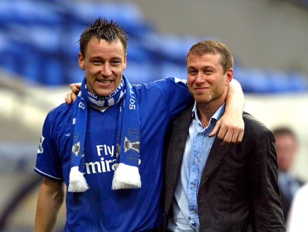 John Terry reacts to Roman Abramovich deciding to sell Chelsea as takeover talk begins - Bóng Đá