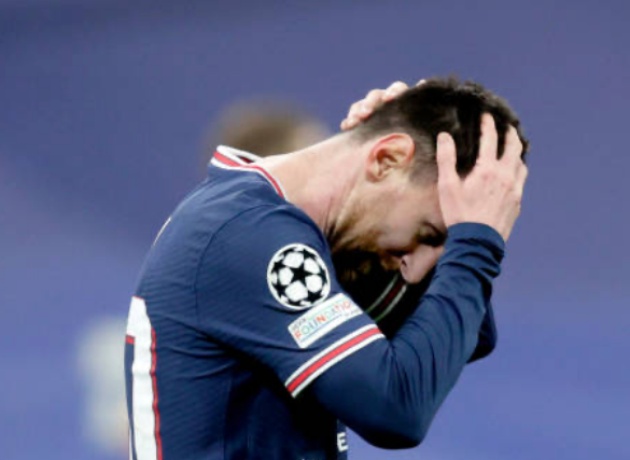 Donnarumma tự hủy, Messi vò đầu - Bóng Đá