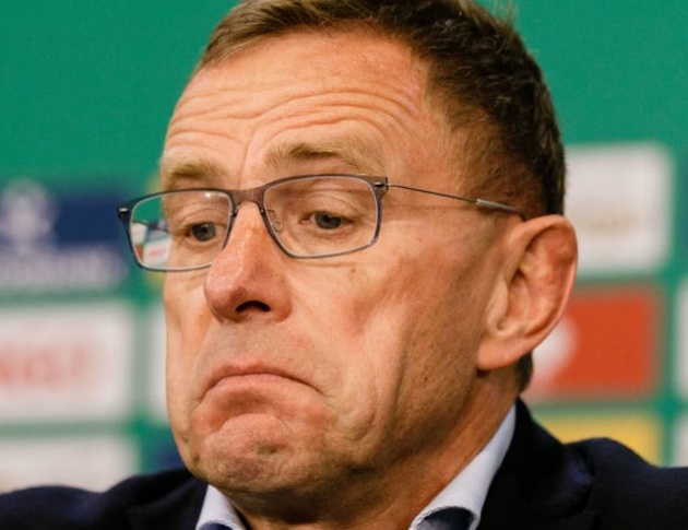 United boss Ralf Rangnick says 'we need to be very careful about blaming someone' after Chelsea owner Roman Abramovich was hit by crippling sanctions - Bóng Đá
