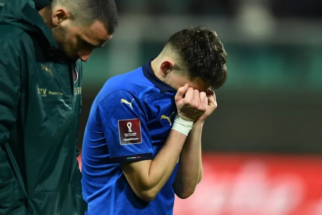Mount refuses to taunt Chelsea team-mate Jorginho over Italy World Cup qualifying disaster - Bóng Đá