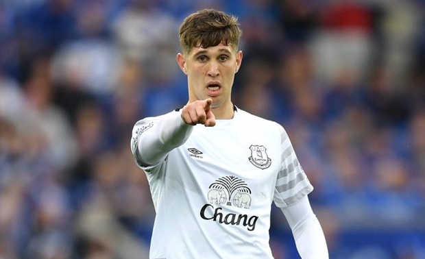 Huyền thoại M.U đốc thúc CLB chiêu mộ John Stones