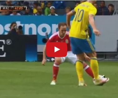 Pha 'xâu kim' cực khéo của Zlatan Ibrahimovic