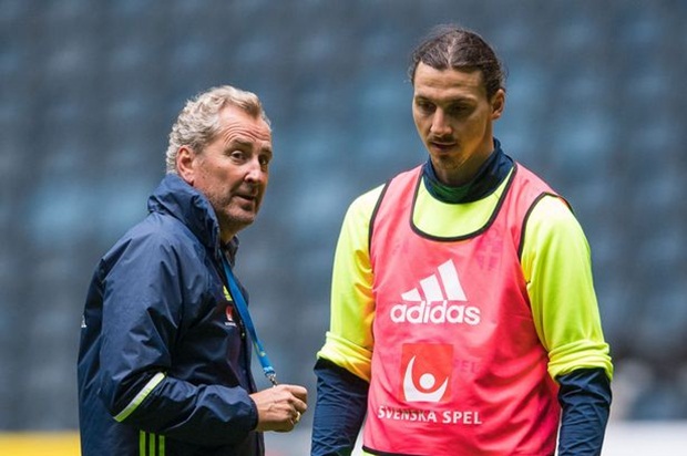 Điểm tin chiều 09/06: Ibra bị cấm bay sang Manchester; Blind bị fan M.U hắt hủi