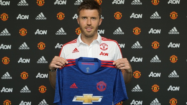 M.U định đoạt xong tương lai Michael Carrick