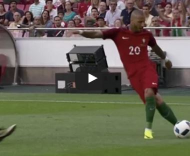 Ảnh bài viết Những pha xử lý ảo diệu nhất của Ricardo Quaresma mùa 2015/16