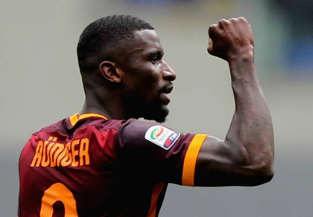 Dính chấn thương, trụ cột Roma vẫn bị Chelsea nhòm ngó