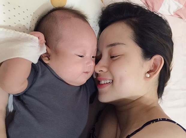 Khánh Ly liên tục khoe con trai trước đám cưới Mạc Hồng Quân