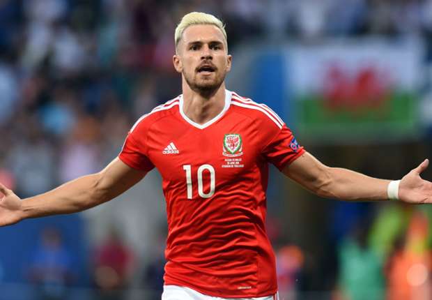 Ảnh bài viết Hụt Mkhitaryan, M.U nhắm Ramsey thay thế