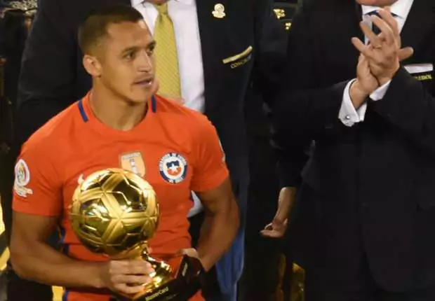 Alexis Sanchez hay nhất Copa America 2016