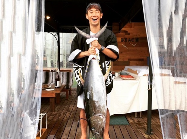 Kagawa khoe bắt được cá ngừ đại dương