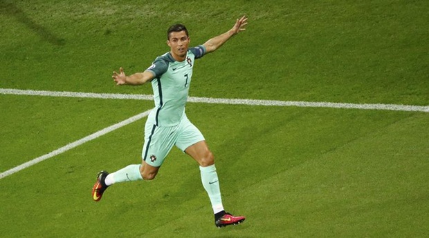 Đưa BĐN vào chung kết, Ronaldo vẫn khiêm tốn