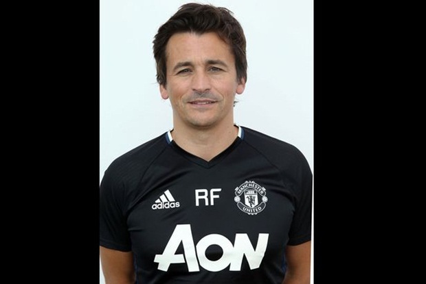 "Bộ sậu" của Mourinho tại Man United chính thức lộ diện