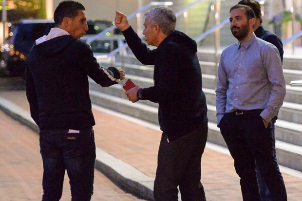 Điểm tin hậu trường 8/7: Mourinho nổi điên giữa phố; Tình cũ ‘hờn dỗi’ Mạc Hồng Quân