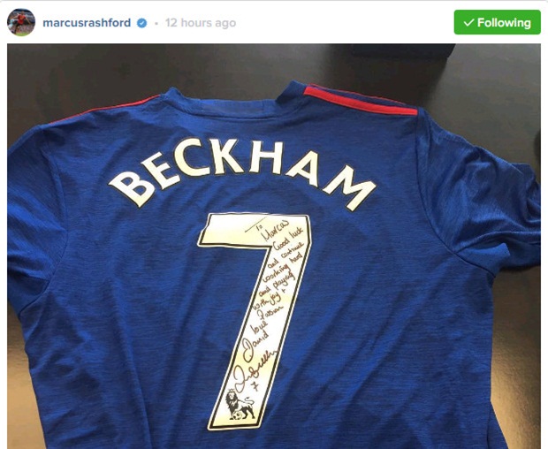 Rashford nhận quà khích lệ từ đàn anh David Beckham