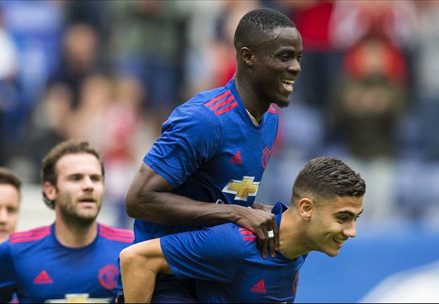 Mourinho chỉ ra điểm yếu chết người của tân binh Bailly