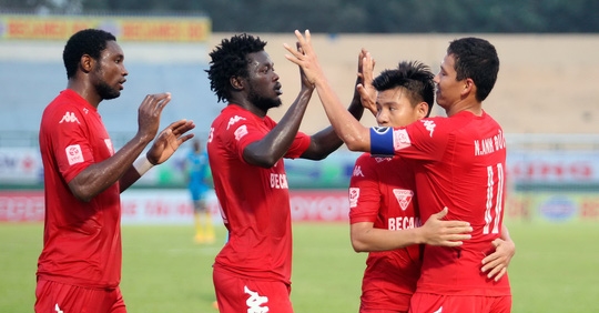 Xem V-League, nhớ Moses
