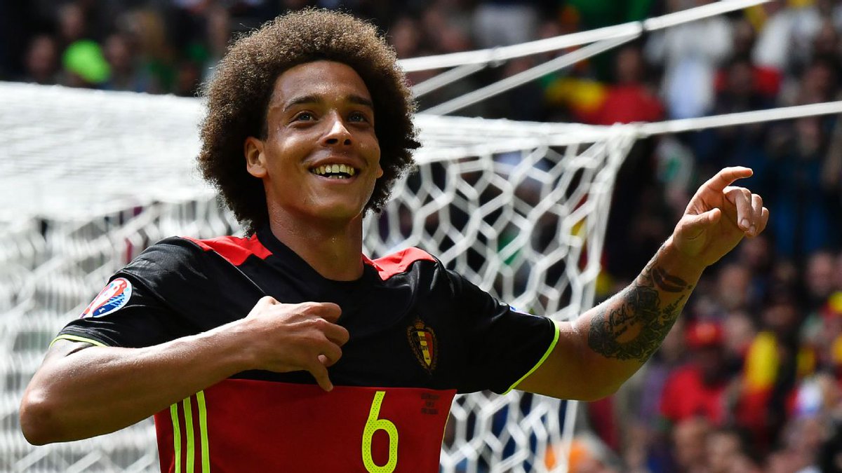 Inter, Napoli sốt sắng với Witsel