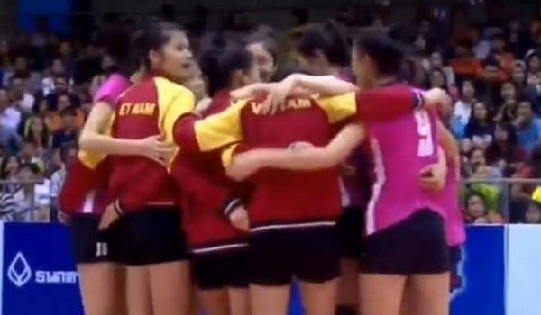 Xem lại trận thắng sốc của U19 Việt Nam trước Hàn Quốc tại tứ kết giải bóng chuyền U19 châu Á