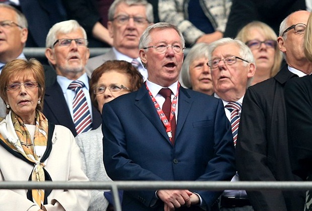 Sir Alex bật đèn xanh để M.U kích nổ "bom tấn" Paul Pogba