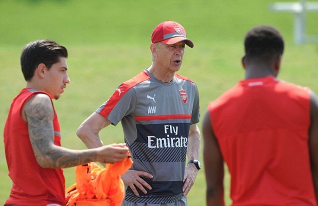 Sau Klopp, đến lượt Wenger gọi "bom tấn" Paul Pogba là điên rồ