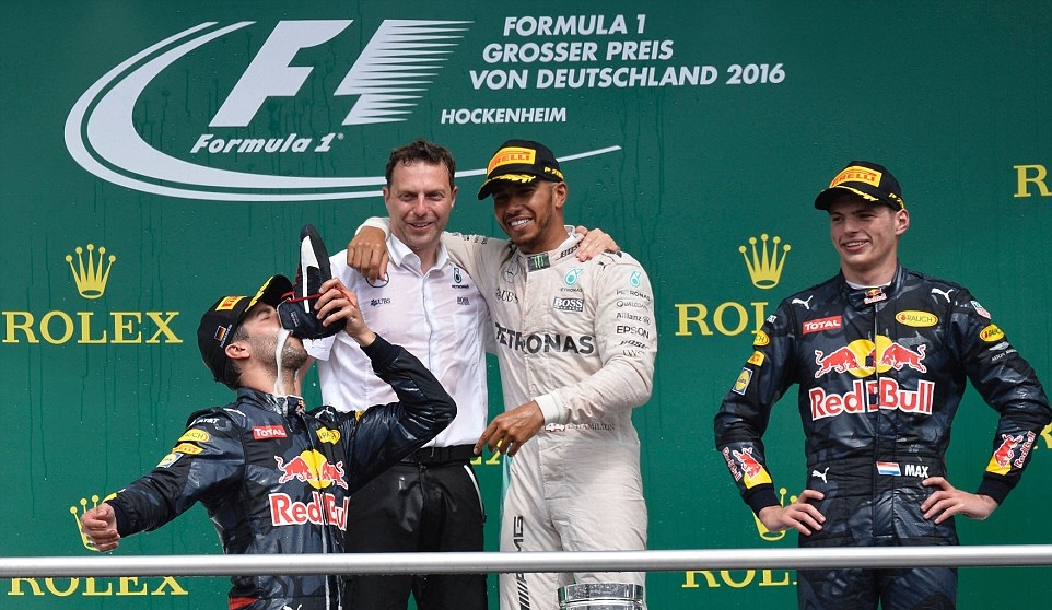 Rosberg mắc lỗi, Hamilton thắng chặng Grand Prix nước Đức