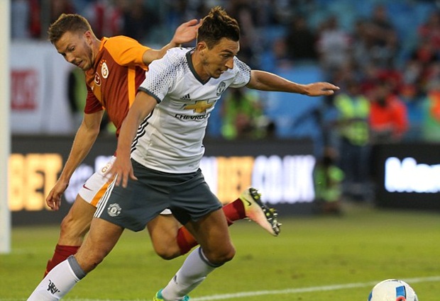 Ảnh bài viết Darmian phũ phàng với Roma vì Man United