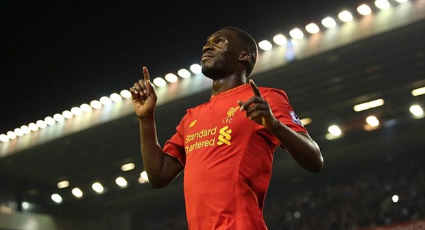 Thực hư việc "bom xịt" Benteke chưa thể rời Liverpool