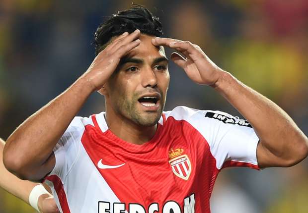 Đang thăng hoa, Falcao bỗng dính chấn thương nặng
