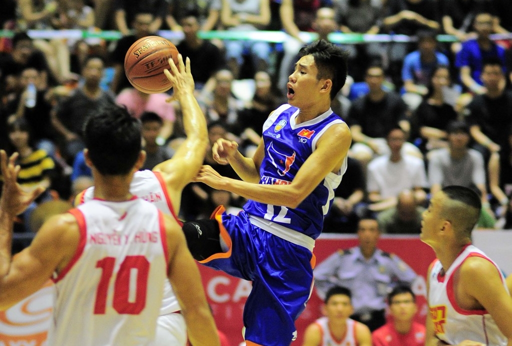 Saigon Heat thua ngược Hanoi Buffaloes ngày khai mạc VBA