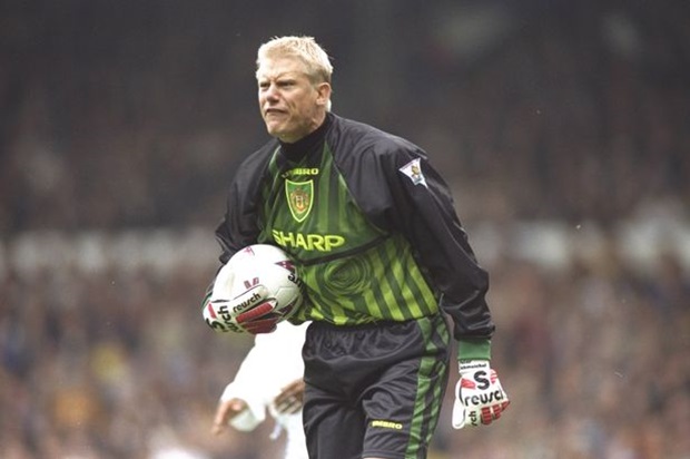 Video: Khả năng phản xạ xuất thần của Peter Schmeichel