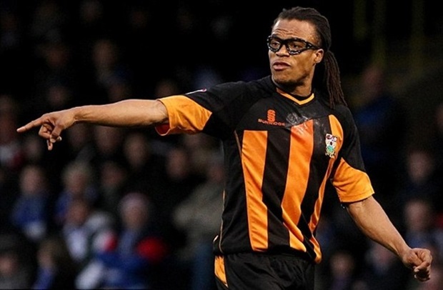 Ảnh bài viết Edgar Davids - Dị nhân bóng đá với cặp kính nổi bật