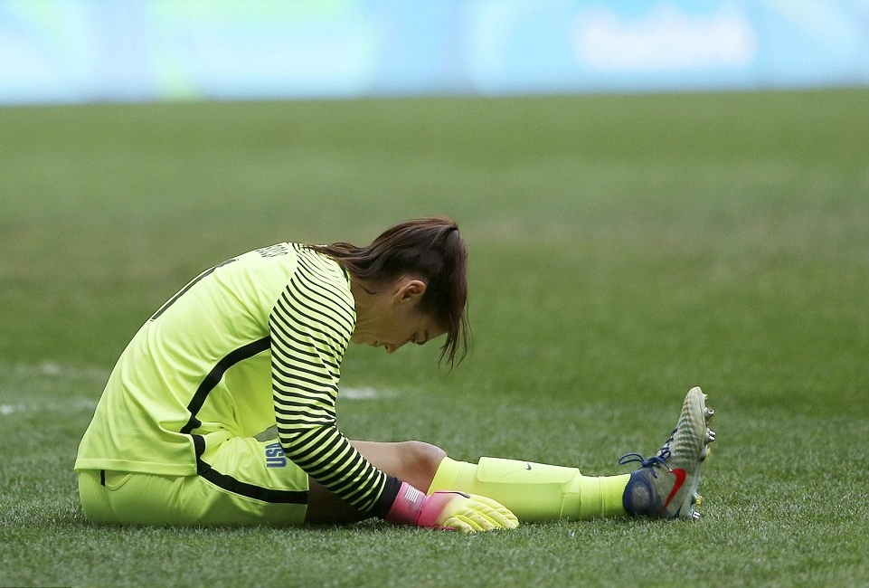 Người Mỹ bại trận ở Olympic Rio 2016: Nỗi buồn Hope Solo