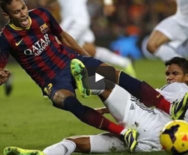 Top 5 pha tắc bóng đẳng cấp của Raphael Varane 