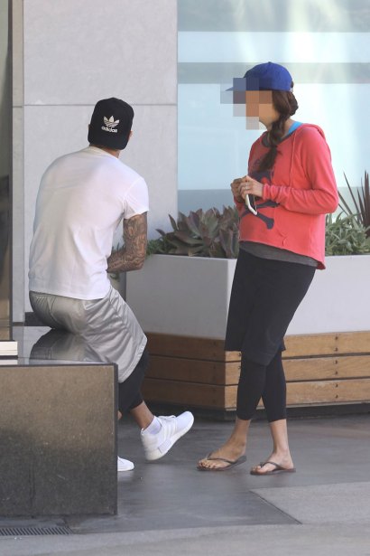 Beckham tán tỉnh gái lạ, nhà Becks lại dậy sóng?