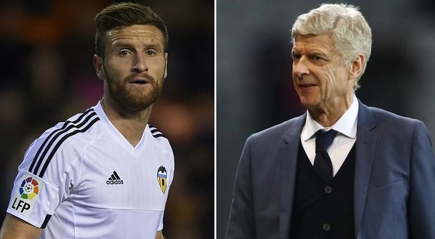 Valencia hét giá, Arsenal sắp buông Mustafi