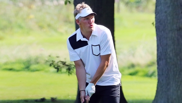 Schweinsteiger gia nhập đội hình 'việc nhẹ lương cao' Ngoại hạng Anh