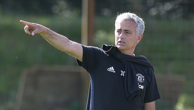 Mourinho: M.U không đón thêm tân binh nào nữa