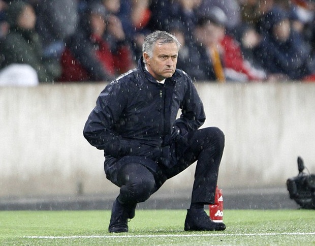 Mourinho, lạnh lùng và đẳng cấp