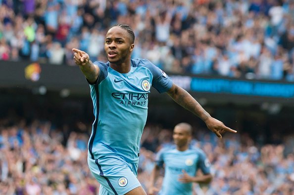 Góc thống kê: Man City đang làm "cỏ" Premier League