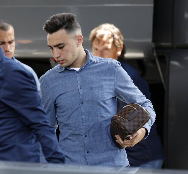 Sao trẻ La Masia sắp rời Barca