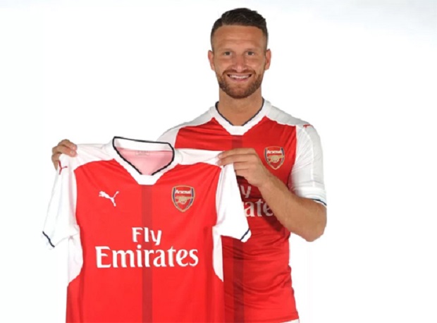 Điểm tin hậu trường 01/09: CĐV Arsenal "bay" hơn 4 tỷ vì tân binh Mustafi
