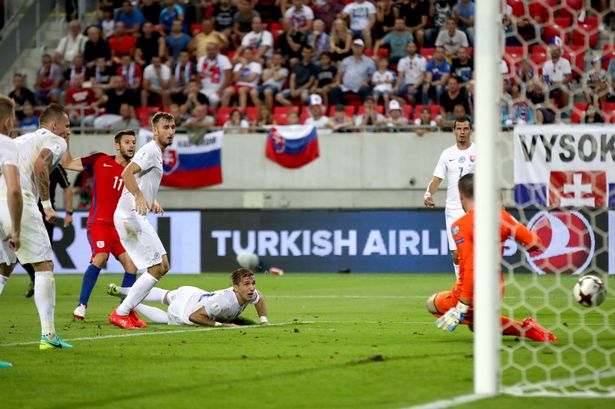 Ảnh bài viết Sắm vai người hùng, Lallana nói gì?