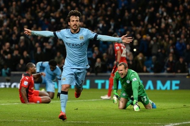 David Silva chơi số 9 ảo trong trận Derby?   