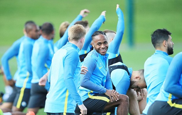 Chùm ảnh: Buổi tập đầy thư thái của Man City trước derby 