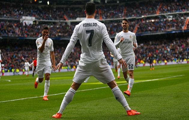 Ronaldo khai hỏa, Real vùi dập Osasuna trong cơn mưa bàn thắng